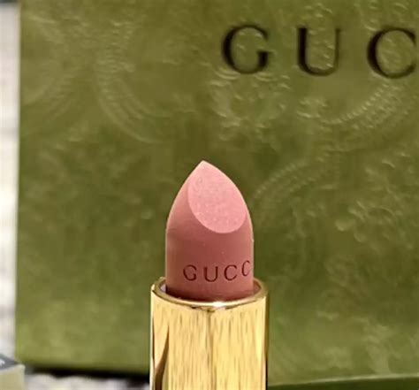 personalizar labial gucci